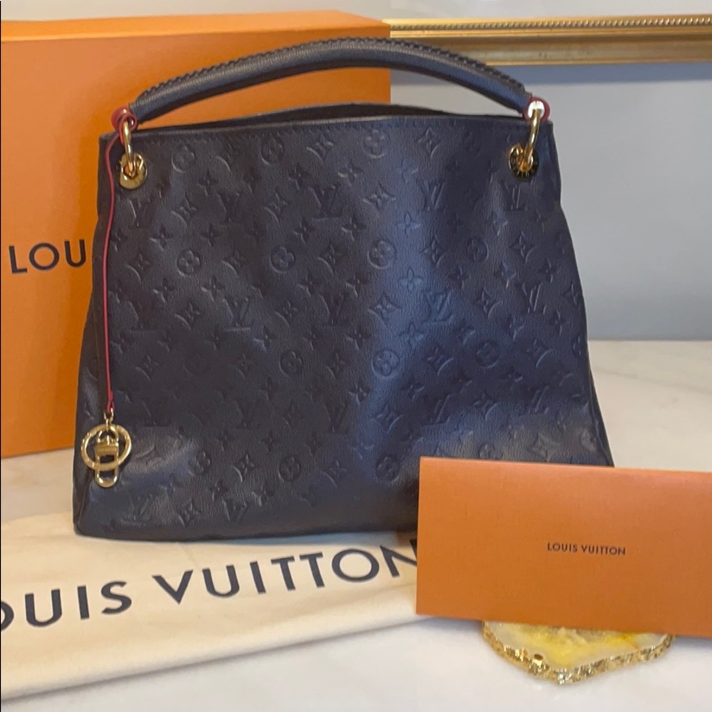 Louis Vuitton Artsy MM Marine Rouge